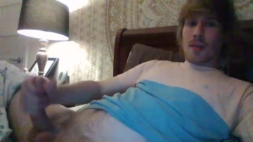 Blondesurfer1994200  11-09-2021 video suckfeet